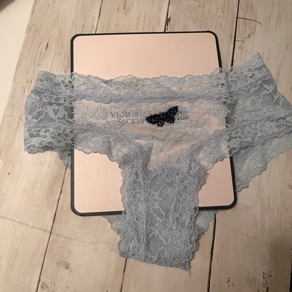 Victoria’s Secret Lace cheeky in Light Blue S - Picture 3 of 6